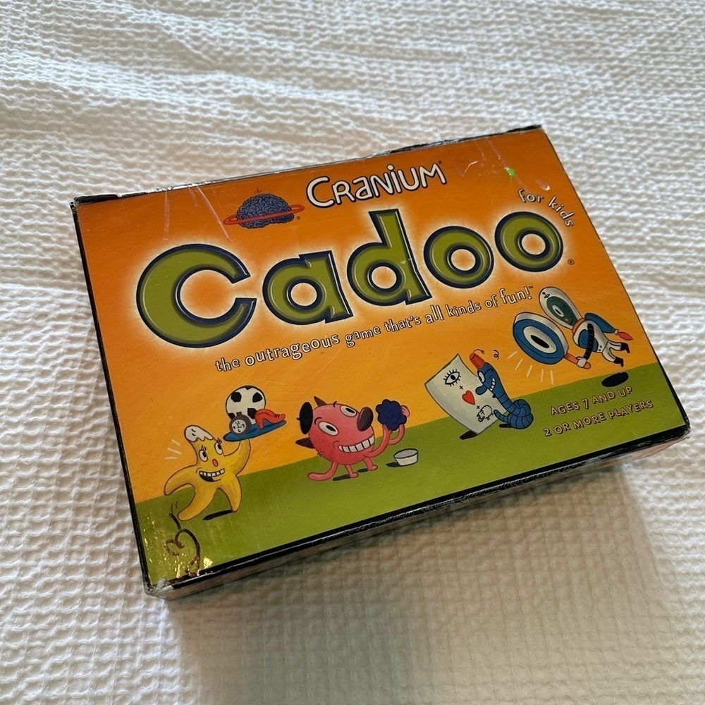 Cranium Cadoo Classic Family Board Game - 2001 Edition, excellent condition